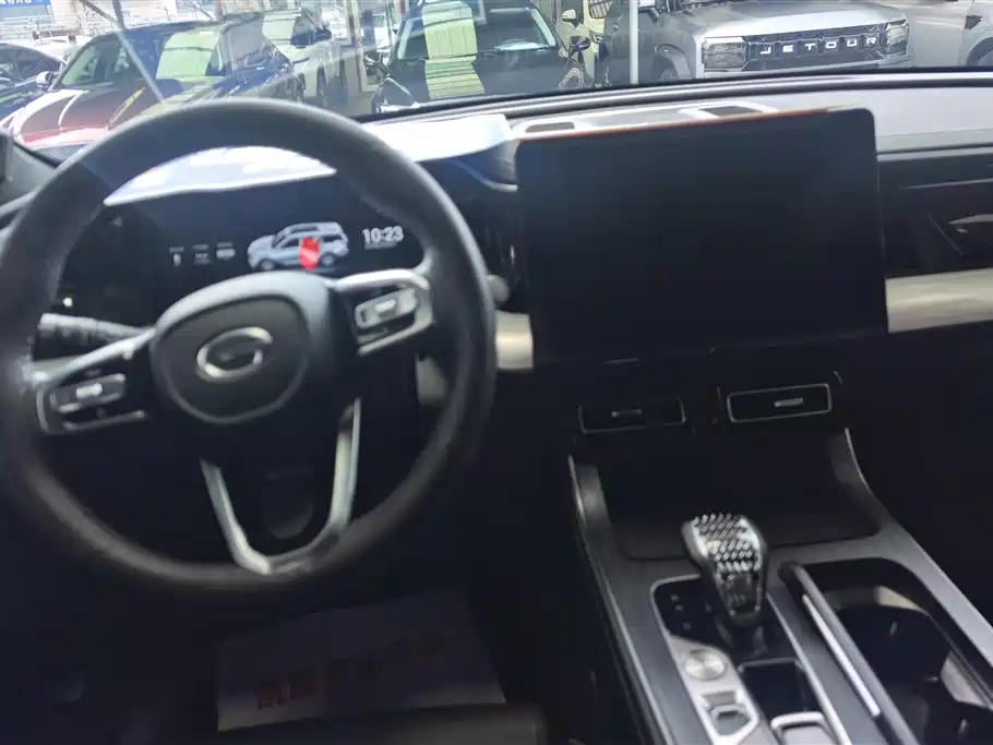 GAC Trumpchi GS8 2024 Pilot Series 2.0TGDI 2WD Luxury Smart Connect Edition 7-Seater