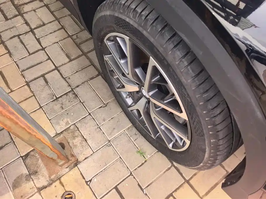 GAC Trumpchi GS8 2024 Pilot Series 2.0TGDI 2WD Luxury Smart Connect Edition 7-Seater