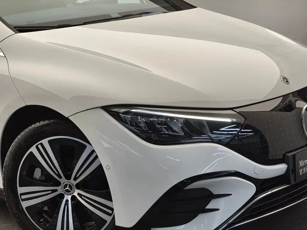 Mercedes-Benz EQE 500 4MATIC Luxury Edition 2025