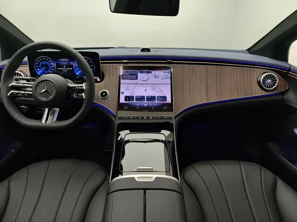Mercedes-Benz EQE 500 4MATIC Luxury Edition 2025