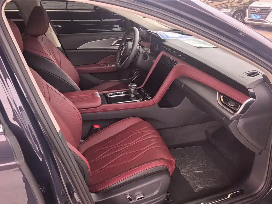 Hongqi H5 2023 2.0T Automatic Zhilian Qiling Edition