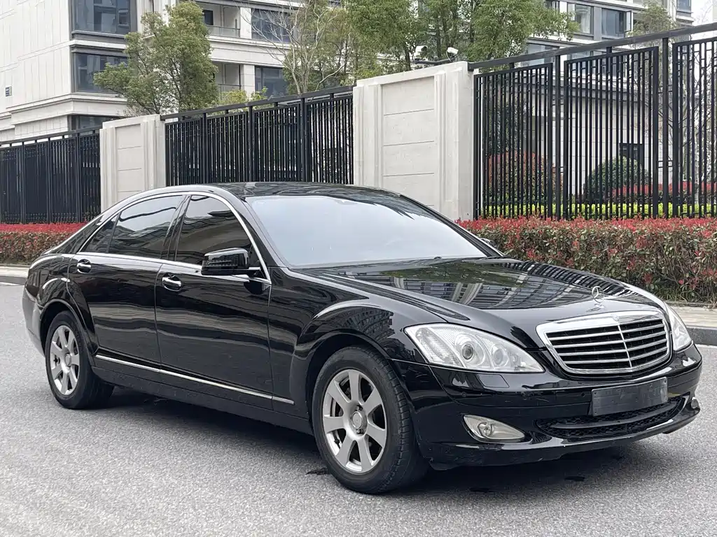 Mercedes-Benz S-Class 2006 S 300