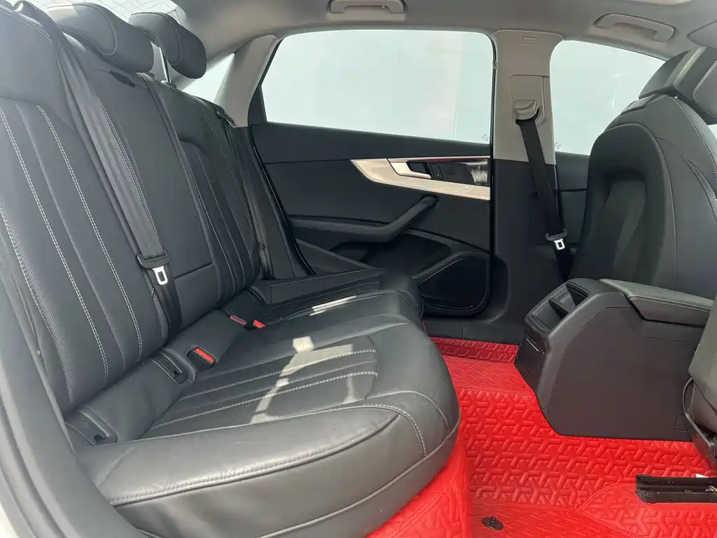 Audi A4L 2020 40 TFSI Fashion Dynamic