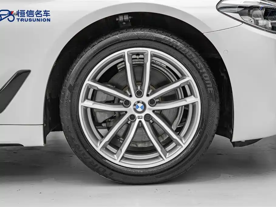 BMW 5 Series 2018 525Li M Sport Package