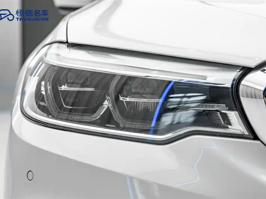 BMW 5 Series 2018 525Li M Sport Package