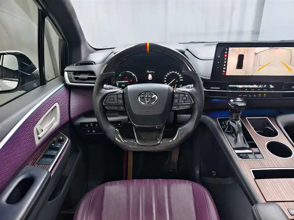 Toyota Sienna 2024 2.5L Hybrid Comfort Edition