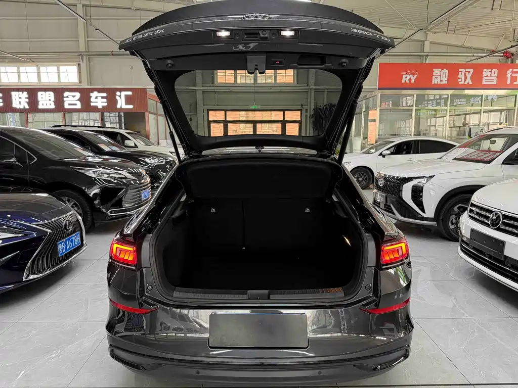 Volkswagen Lamando L 2022 280TSI DSG Cool Spicy Edition