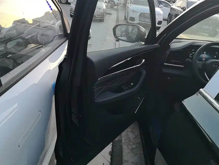 Geely Monjaro 2024 2.0TD DCT EVO FWD Changfeng Edition