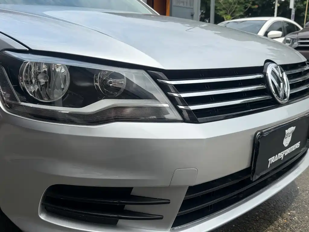 Volkswagen Bora 2015 Value Edition 1.6L Automatic Fashion