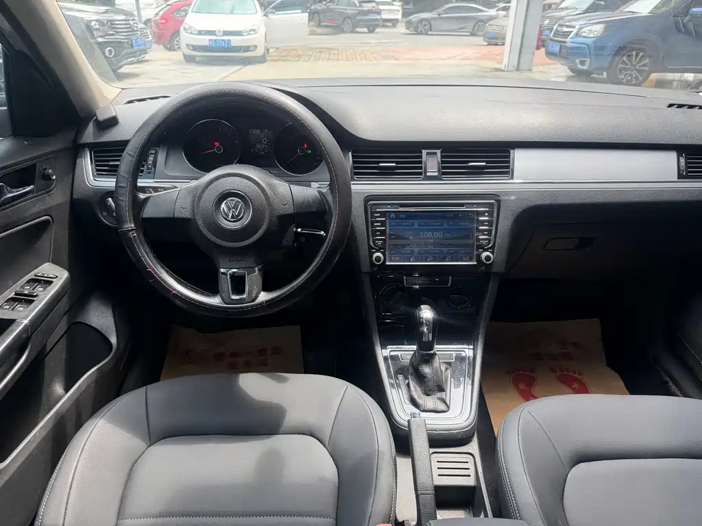 Volkswagen Bora 2015 Value Edition 1.6L Automatic Fashion