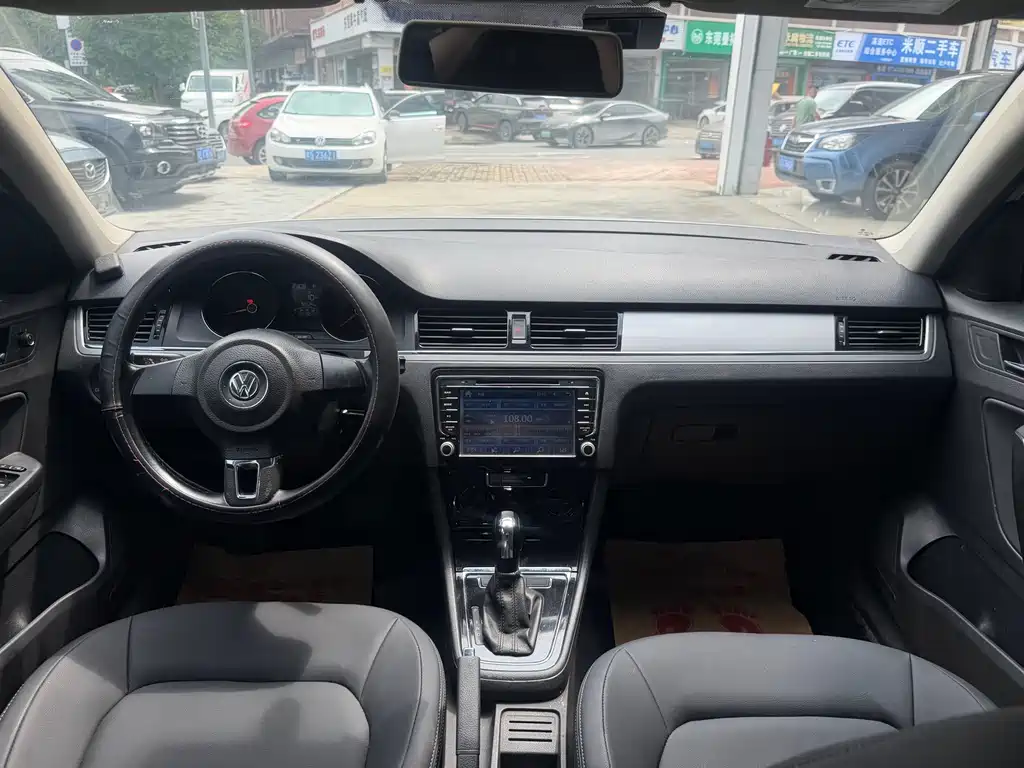 Volkswagen Bora 2015 Value Edition 1.6L Automatic Fashion