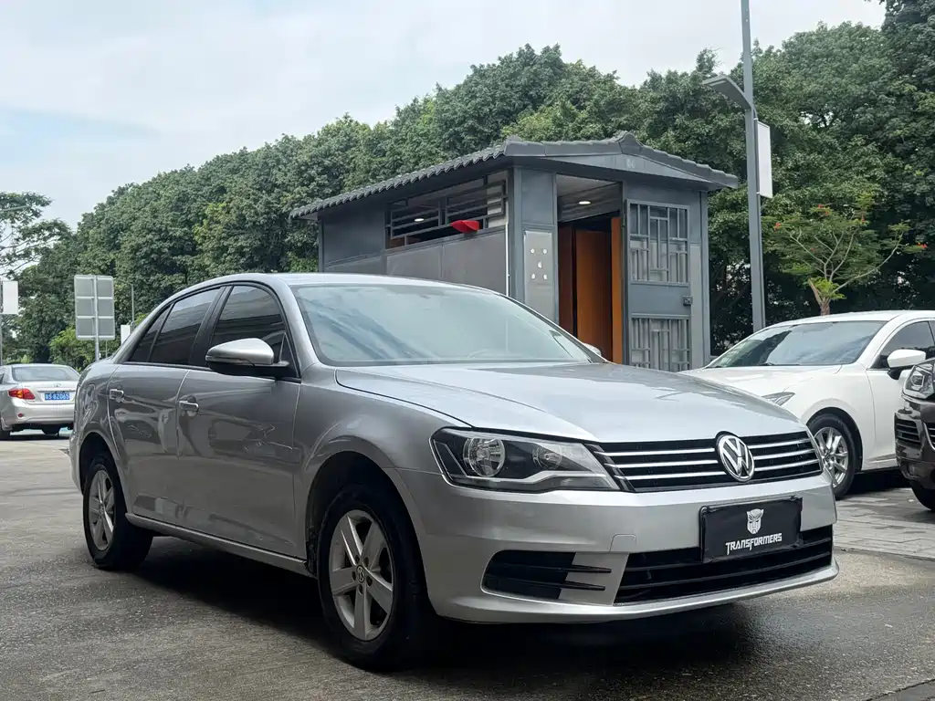 Volkswagen Bora 2015 Value Edition 1.6L Automatic Fashion