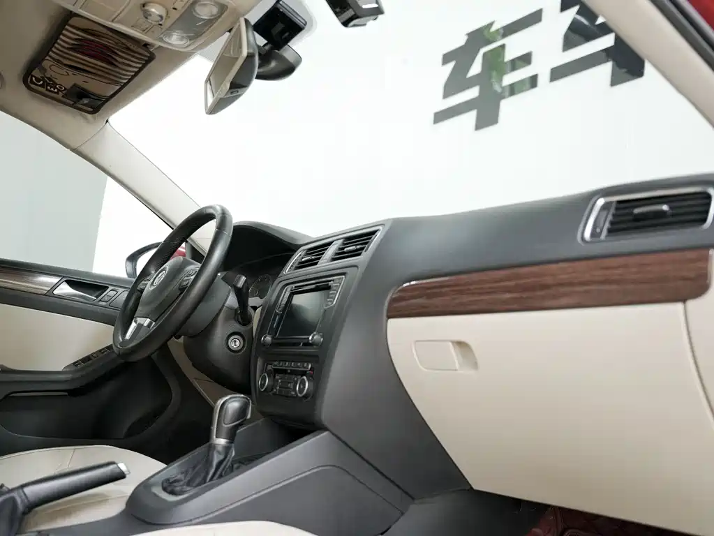 Volkswagen Sagitar 2012 1.4TSI Automatic Flagship Edition