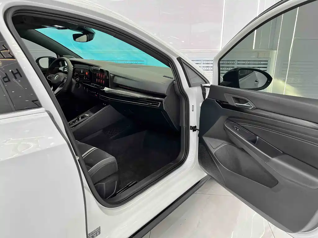 Golf 2021 280TSI DSG R-Line