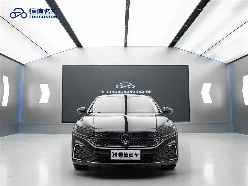 Passat 2023 Facelift 330TSI Starlight Elite Edition