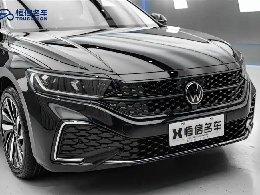 Passat 2023 Facelift 330TSI Starlight Elite Edition