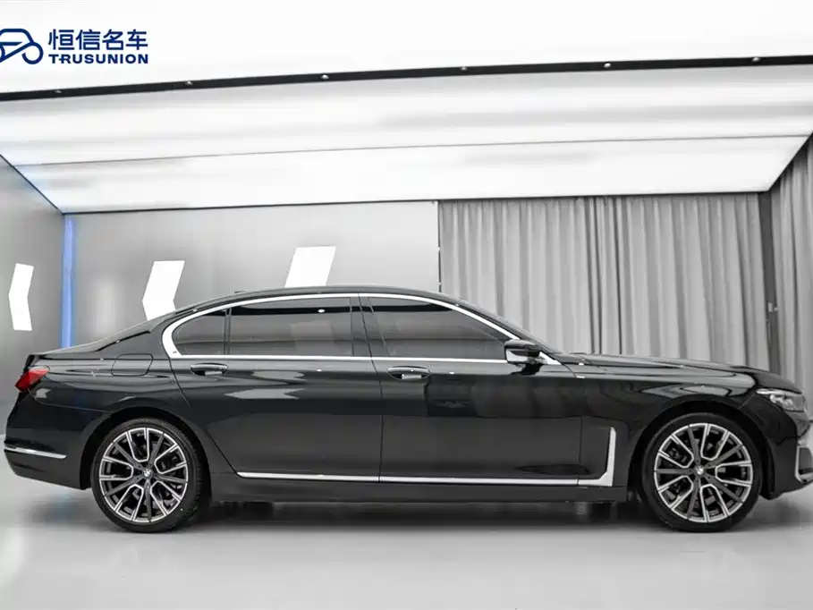 BMW 7 Series 2019 730Li Luxury Package