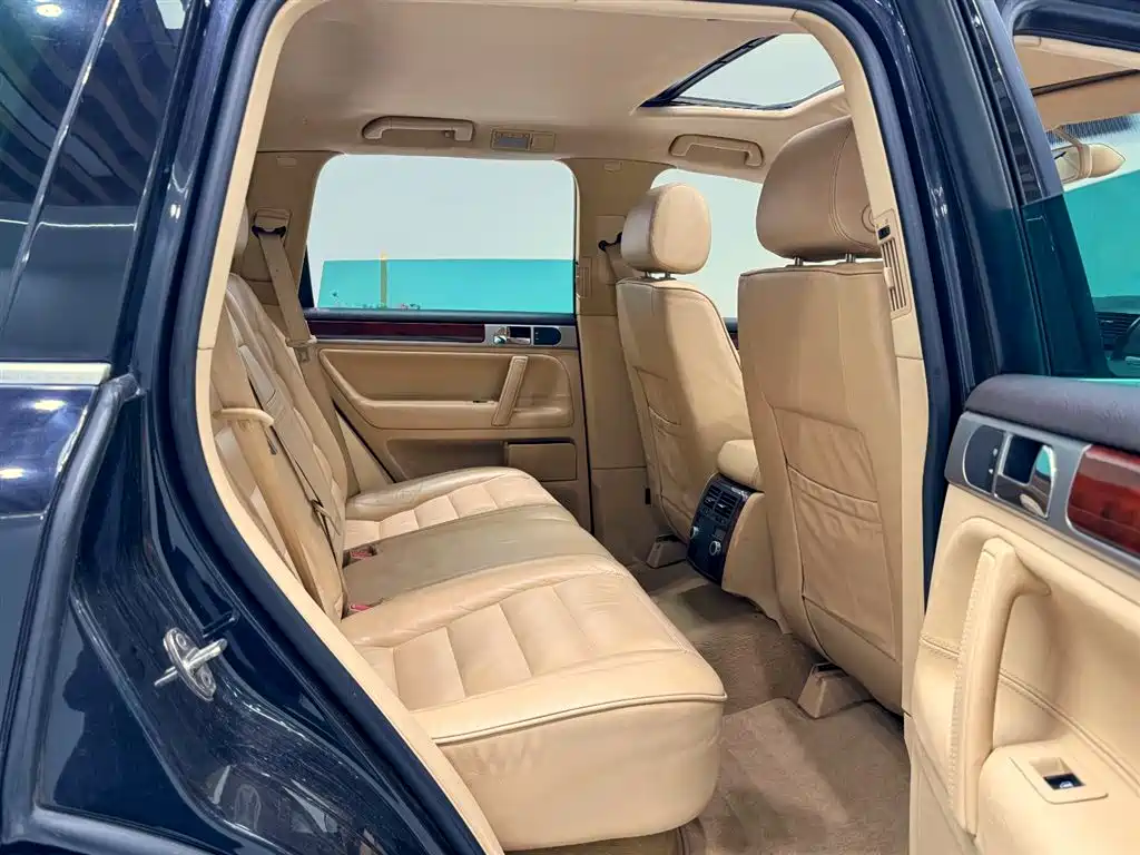 Volkswagen Touareg 2006 4.2L Top Trim