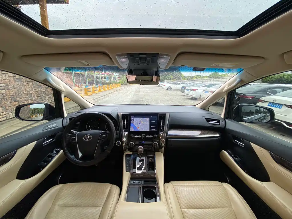 Alphard 2021 Hybrid 2.5L Premium Edition