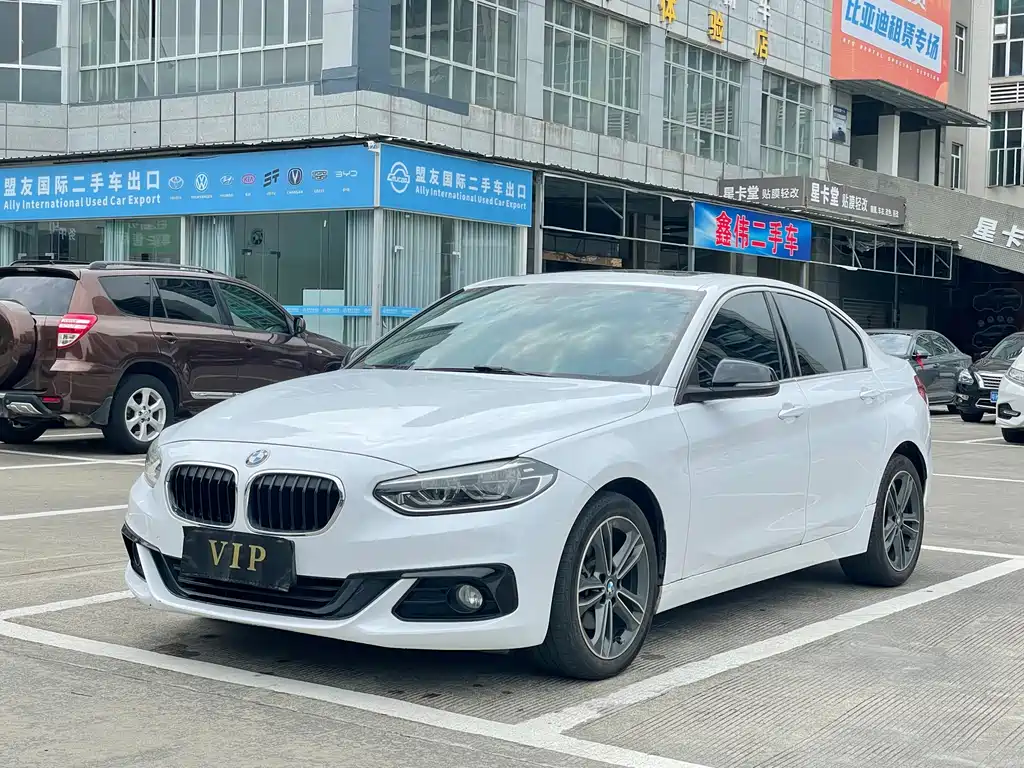 BMW 1 Series 2018 118i Sport