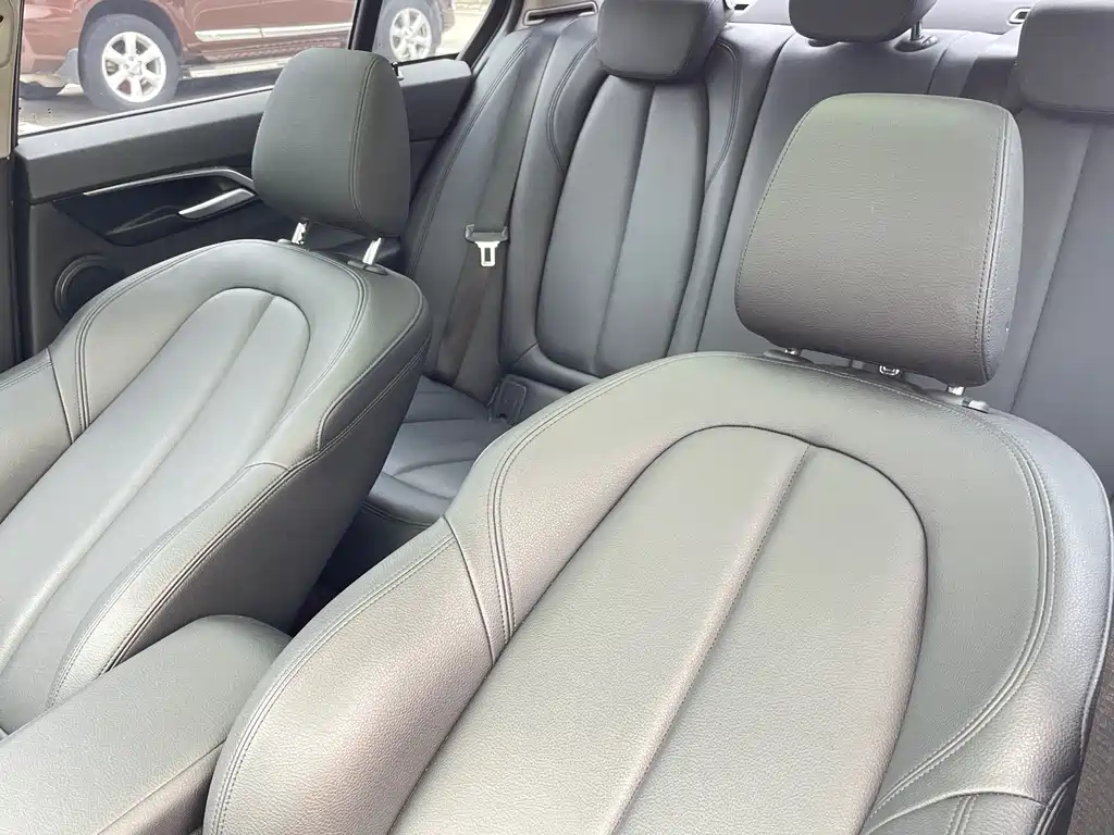 BMW 1 Series 2018 118i Sport