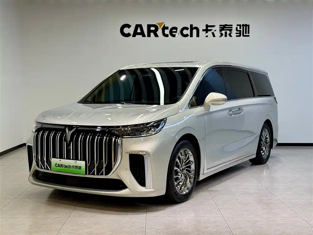 Voyah Dreamer 2022 Low Carbon Edition Meng+ Smart Enjoyment Package
