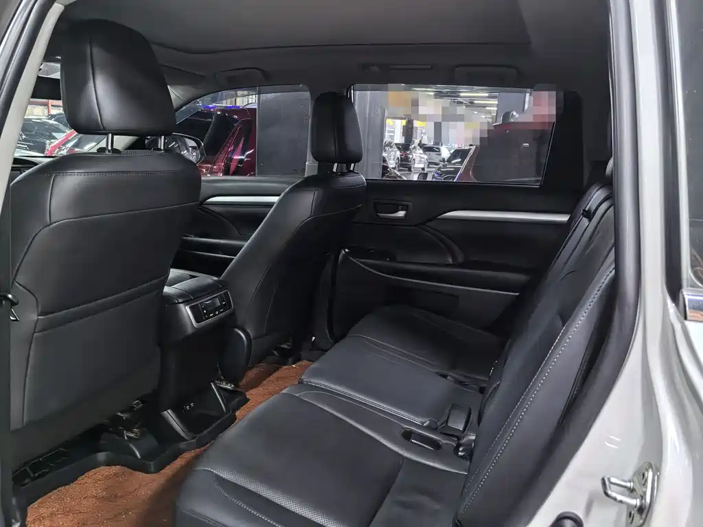 Highlander 2018 2.0T AWD Luxury Edition 7-Seater China VI