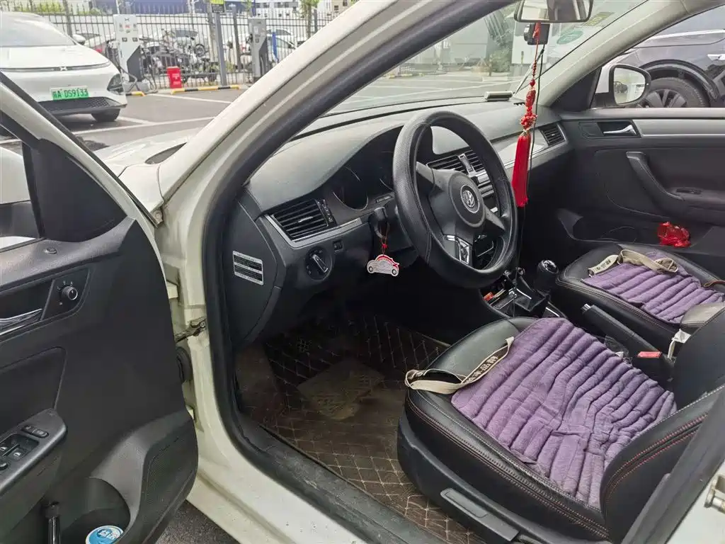 Bora 2015 Zhihui Edition 1.6L Manual Fashion