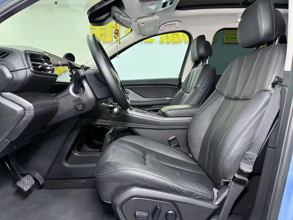 NIO ES8 2018 355KM Base Edition 7-Seater