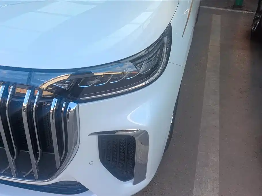 Voyah Dreamer 2022 Low Carbon Edition with Xiang+ Intelligent Driving Package