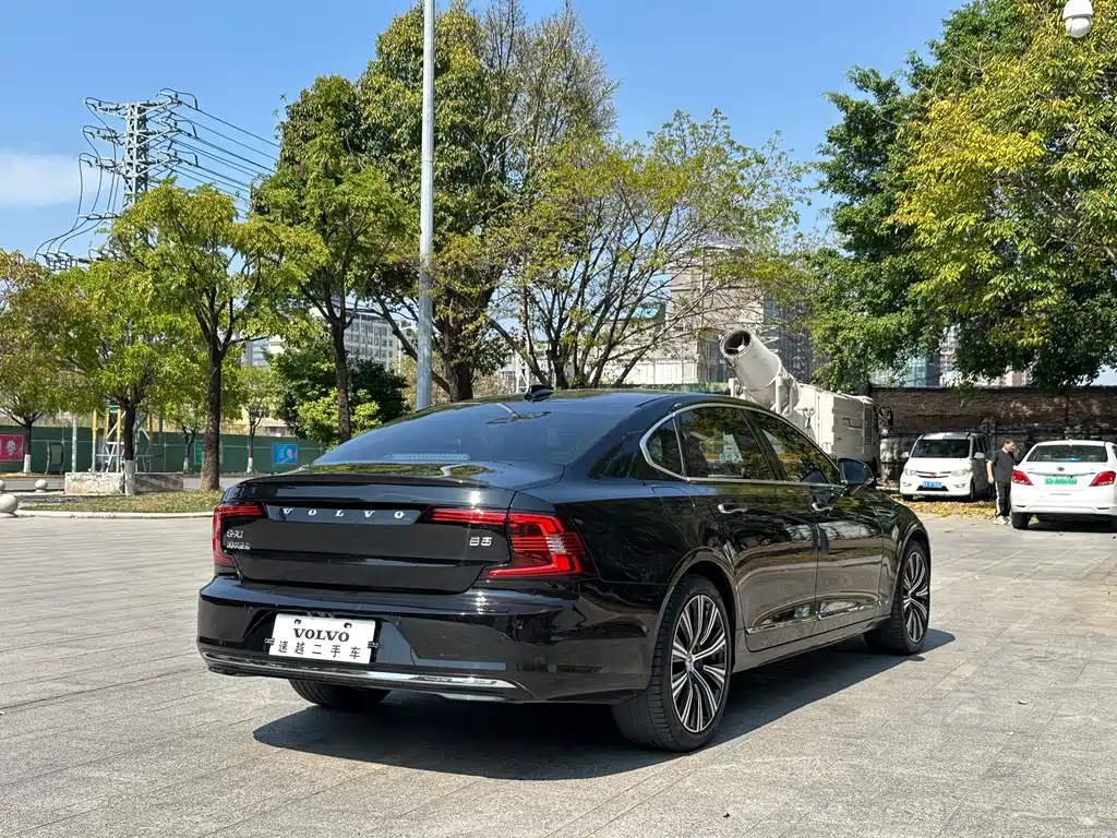 Volvo S90 2022 B5 Zhiyuan Luxury Edition