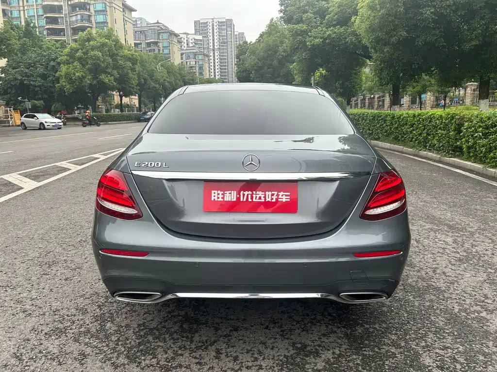 Mercedes-Benz E-Class 2016 E 200 L Sport
