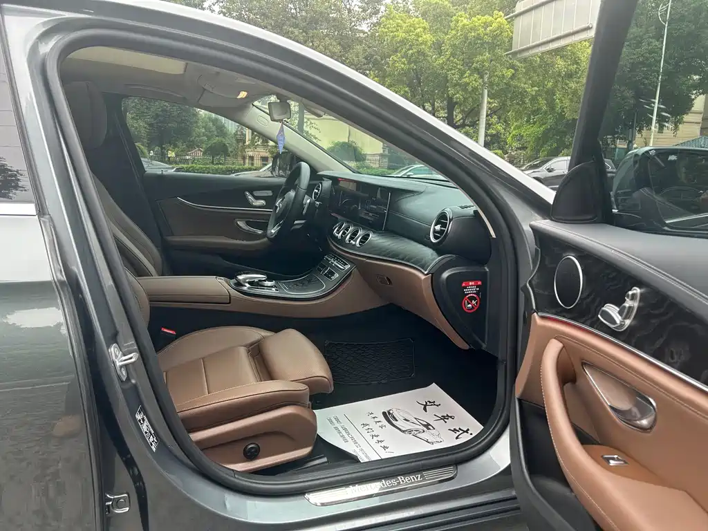 Mercedes-Benz E-Class 2016 E 200 L Sport
