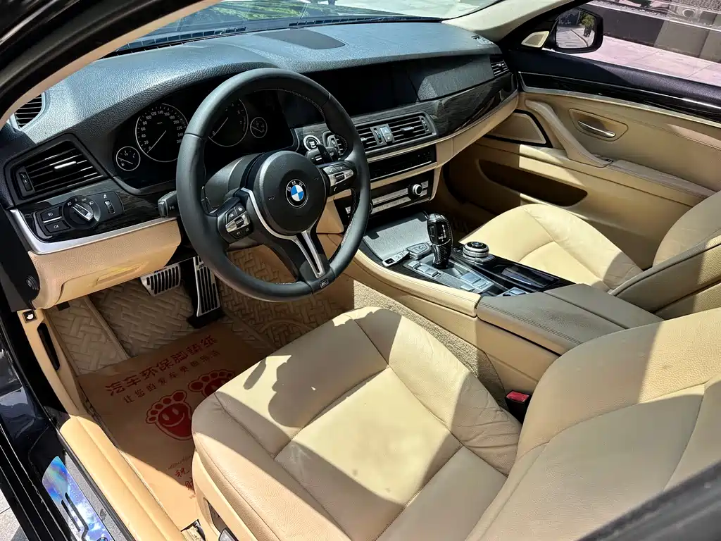 BMW 5 Series 2012 530Li Leading Edition - фото 7