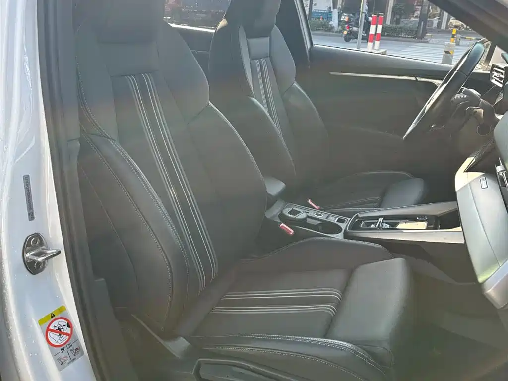 Audi A3 2022 Sportback 35 TFSI Luxury Sport