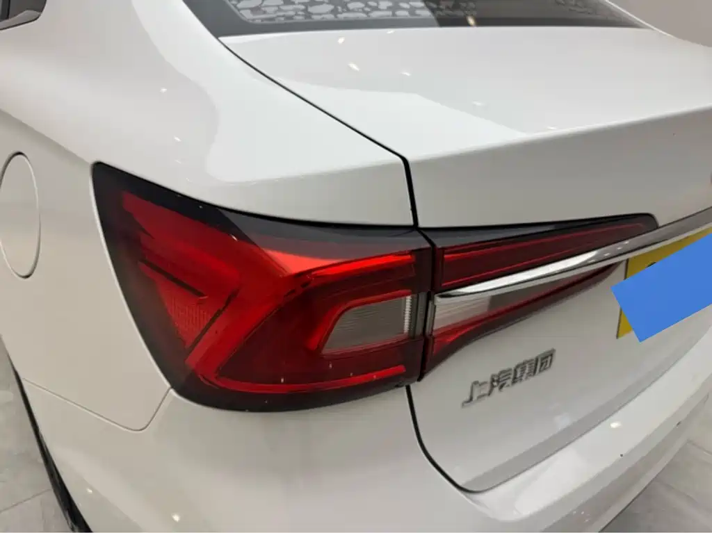 Roewe i5 2019 1.5L Automatic 4G Connected Linghao Flagship Edition