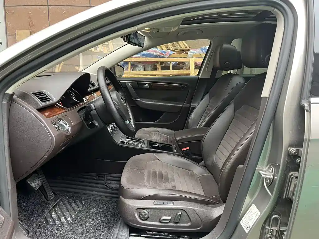 Volkswagen Magotan 2012 Estate 2.0 TSI Comfortline