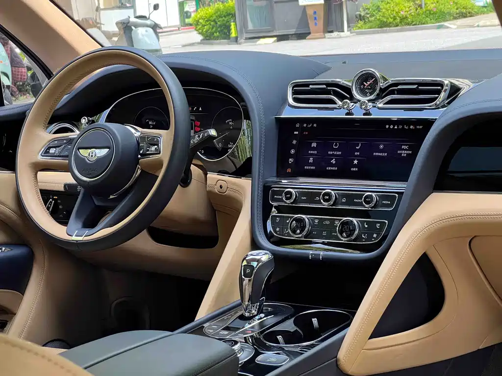 Bentayga 2024 4.0T V8