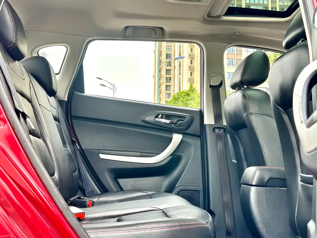 Changan CS35 2015 1.6L Automatic Luxury Edition China IV