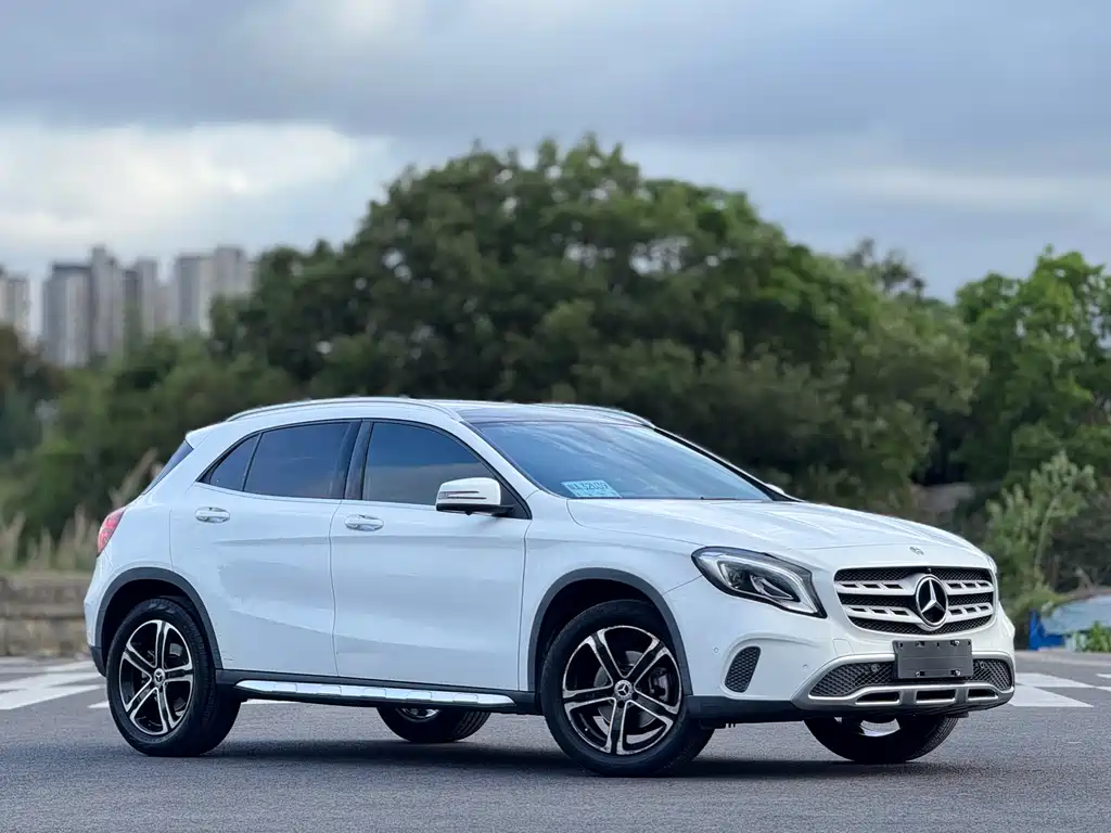 Mercedes-Benz GLA 2018 GLA 200 Fashion Edition
