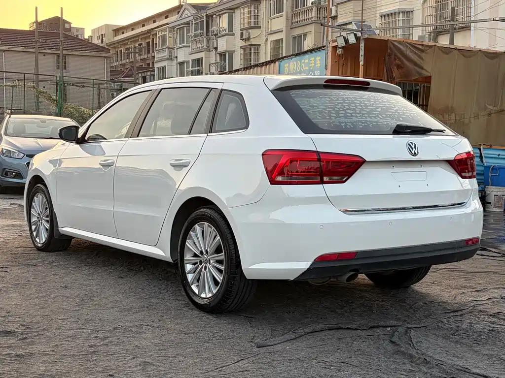 Gran Lavida 2013 1.6L Manual Comfort