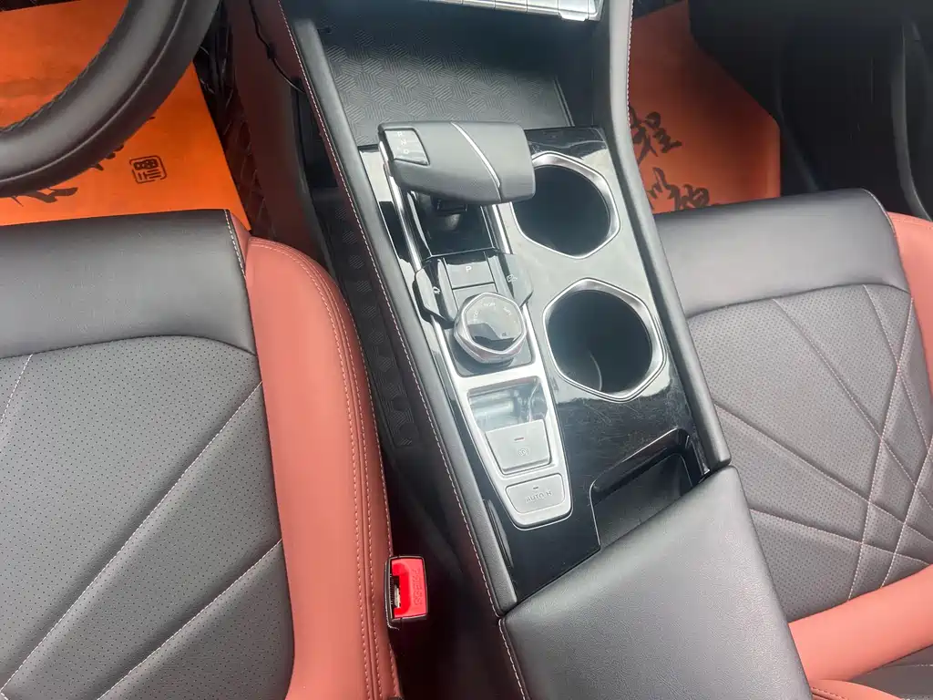 Changan Eado PLUS 2023 Blue Whale NE 1.4T GDI DCT Premium Edition