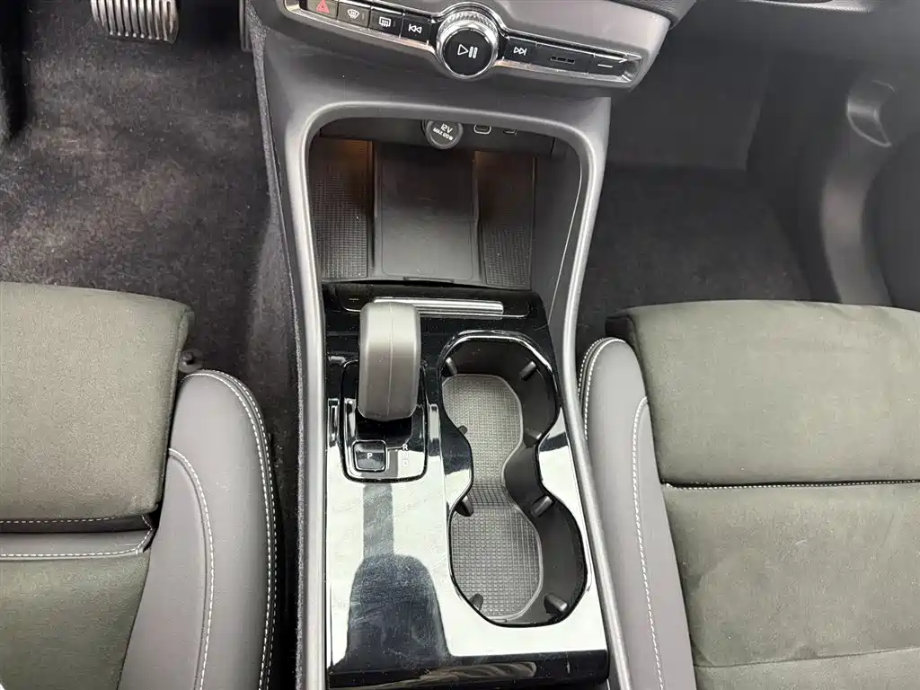 Volvo C40 2023 Long Range