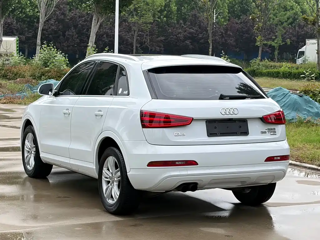 Audi Q3 2015 35 TFSI quattro Technik