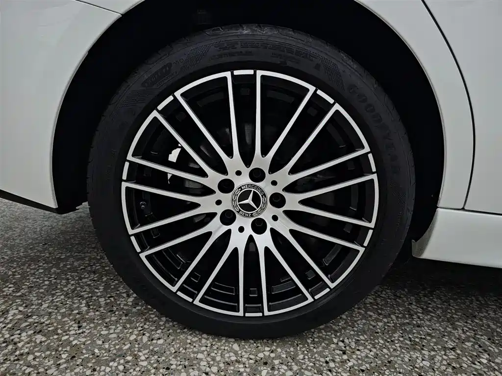 Mercedes-Benz C-Class 2023 C 200 L Sport