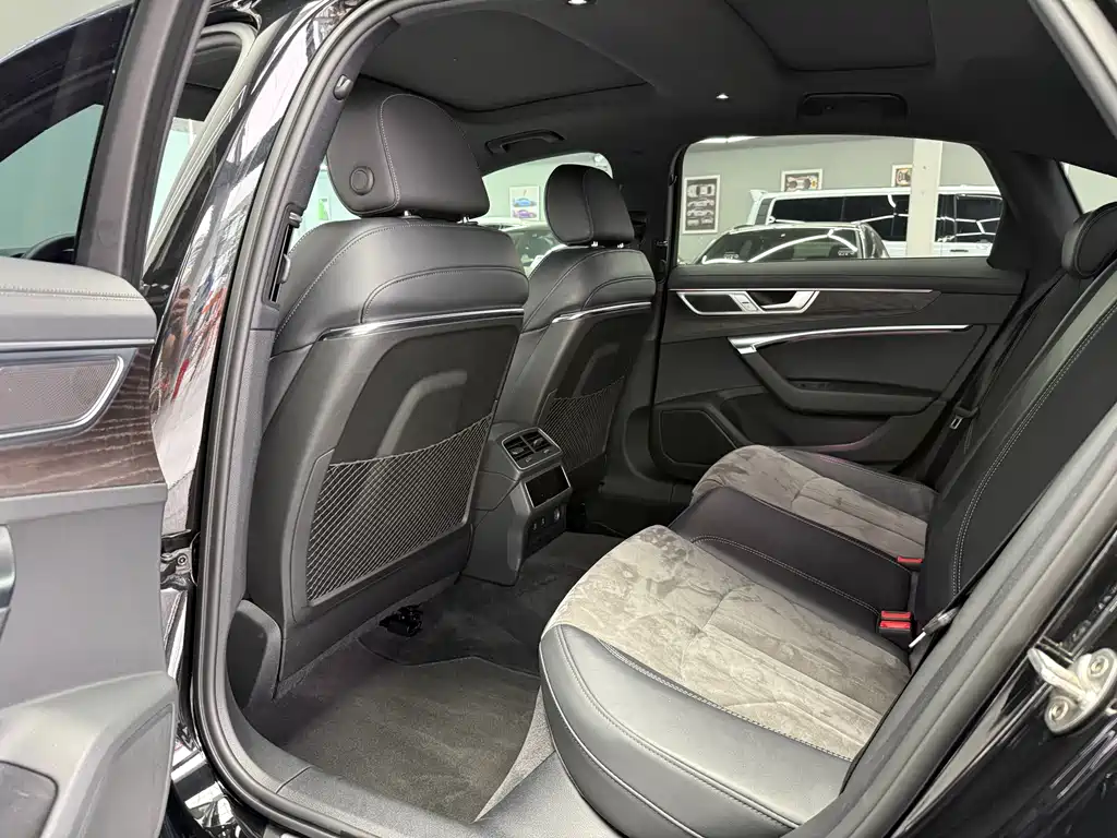 Audi A6L 2023 45 TFSI quattro Zhenxuan Dynamic Edition