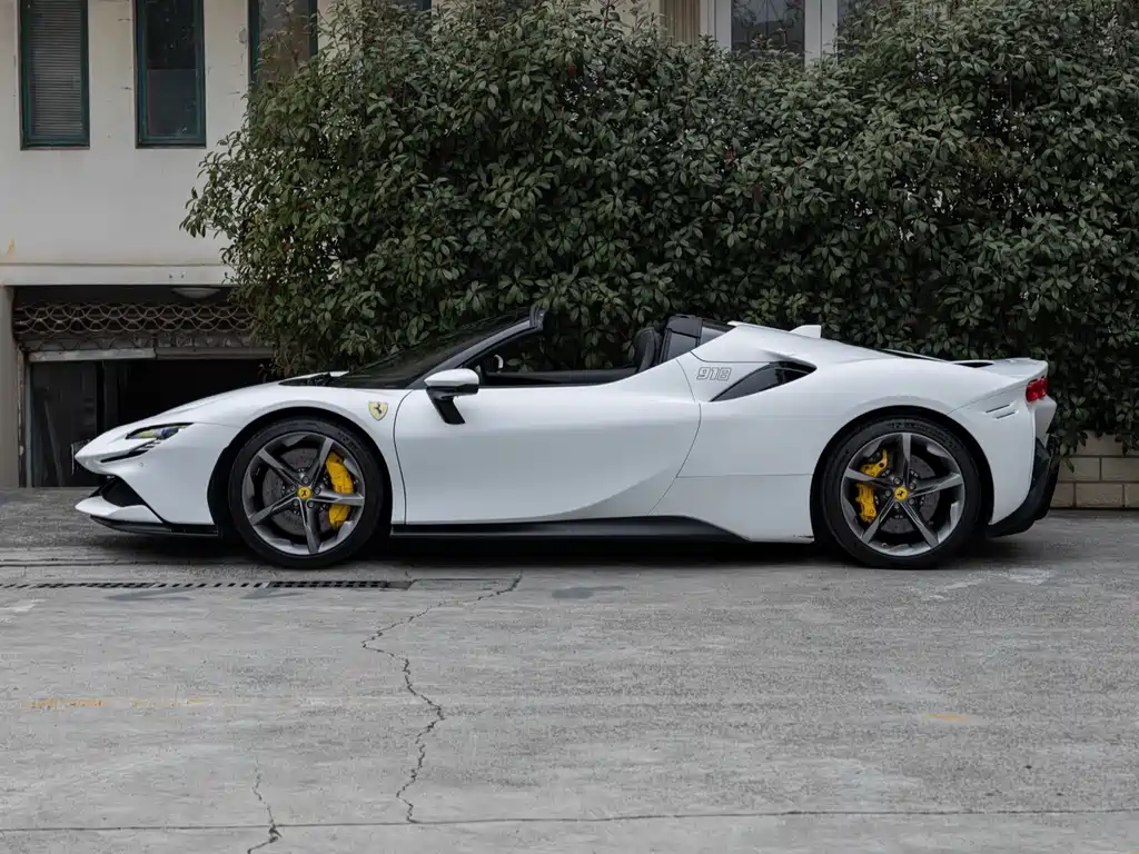 SF90 Spider