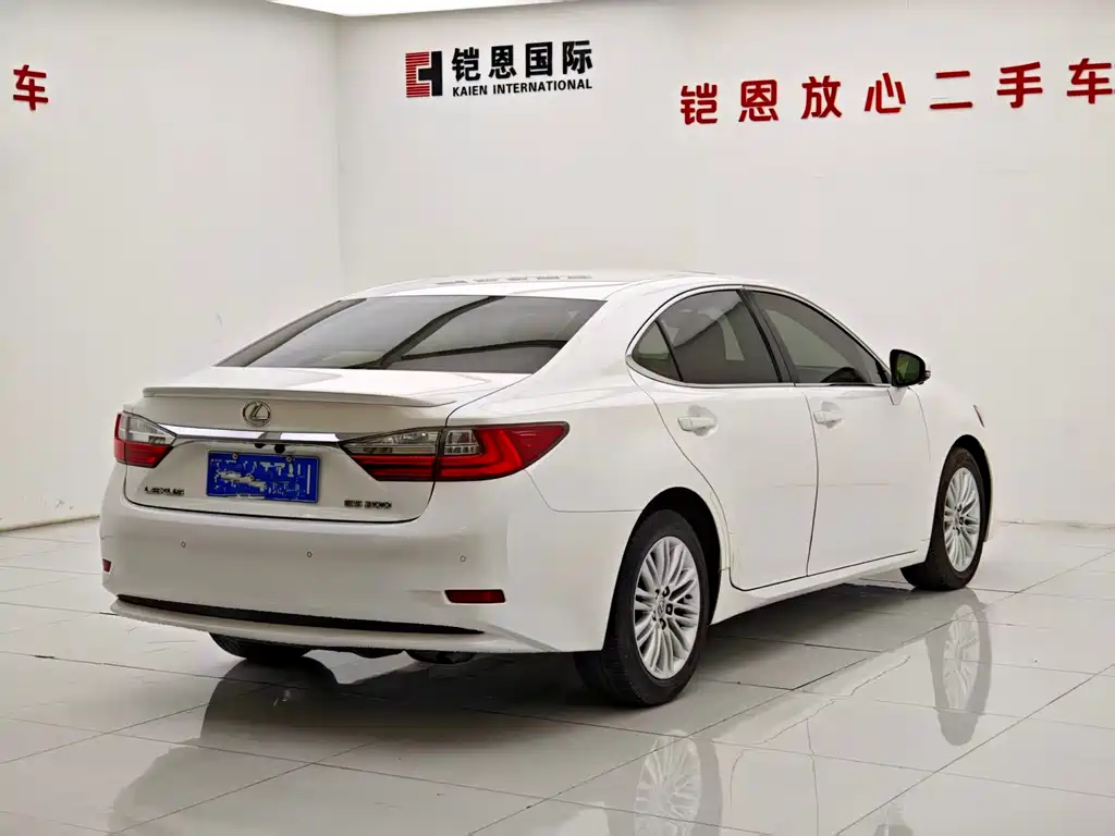 Lexus ES 2015 200 Elite Edition
