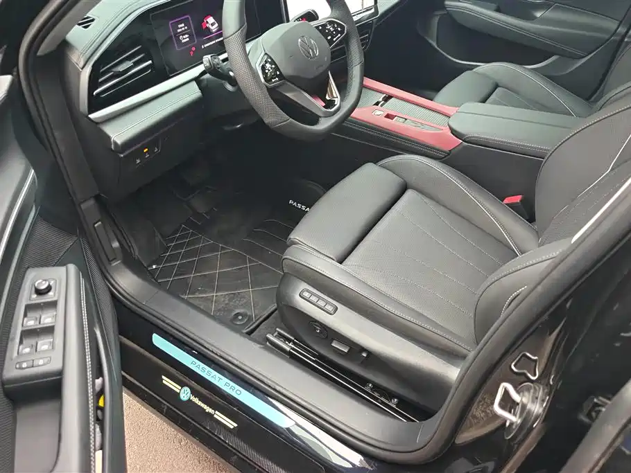 Volkswagen Passat Pro 2025 380TSI Longzun Edition