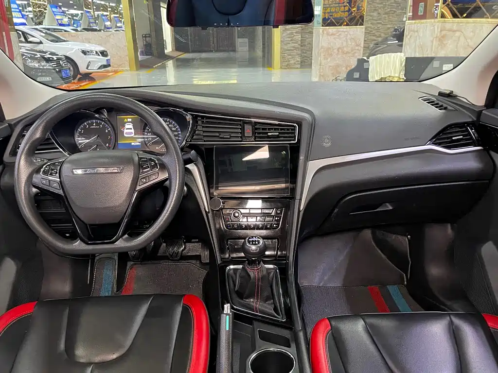 Venucia D60 2019 model 100,000 Glory 1.6L XL Manual Chenkuo Edition China V